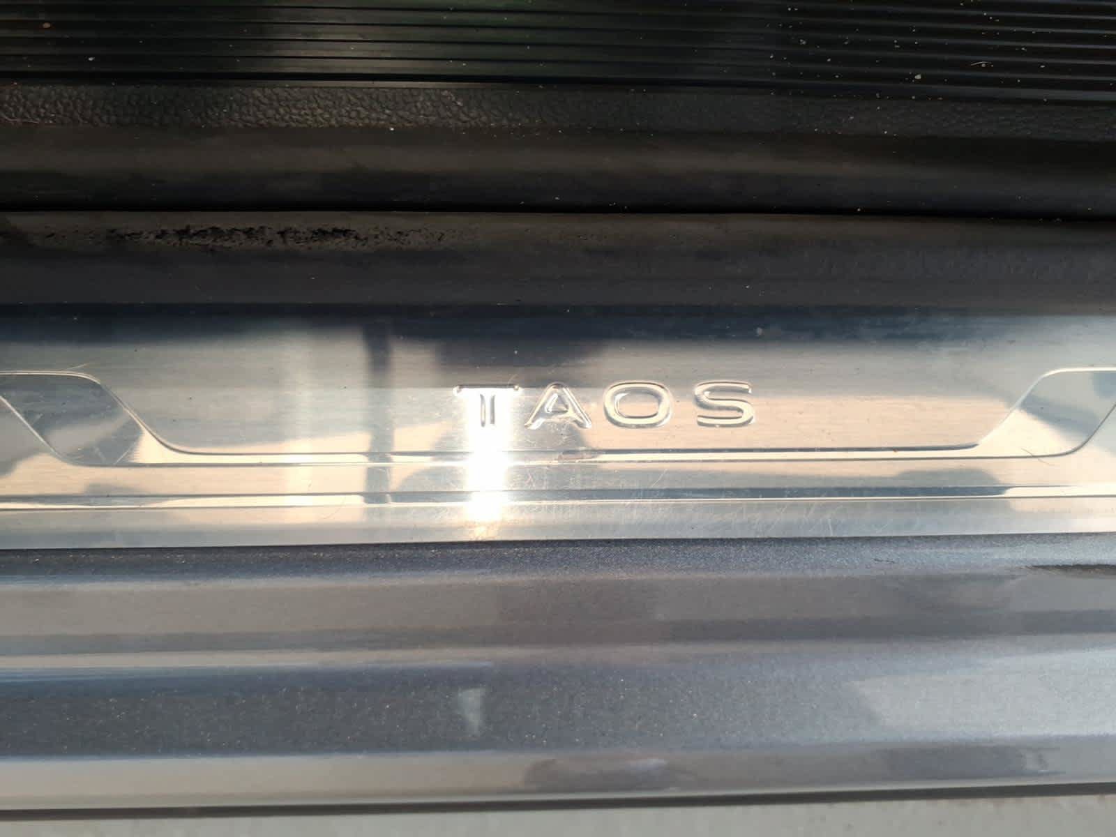 Used 2024 Volkswagen Taos SE AWD/4WD image 15