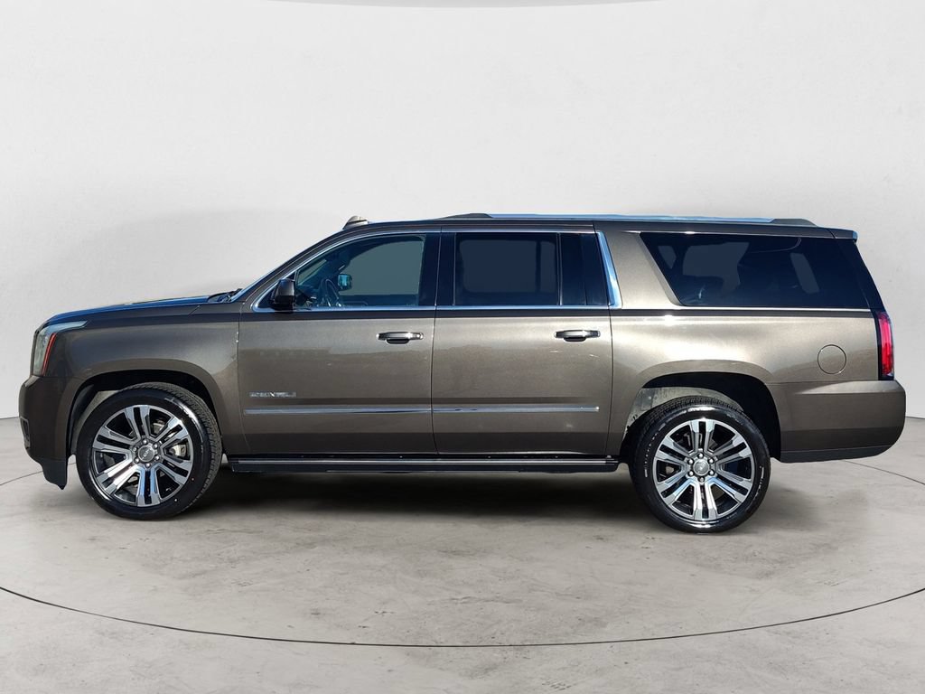 Used 2019 GMC Yukon XL Denali w/ Denali Ultimate Package AWD/4WD image 2