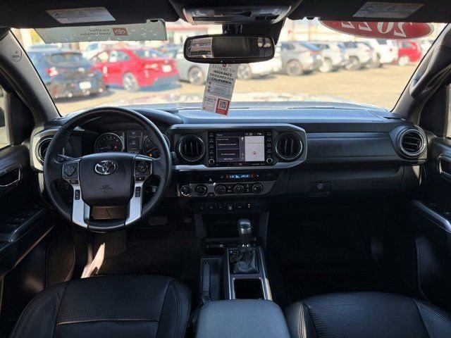 Used 2022 Toyota Tacoma Limited image 18
