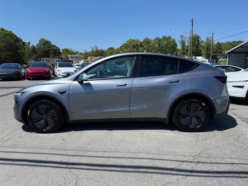 Used 2026 Tesla Model Y Long Range AWD/4WD image 2