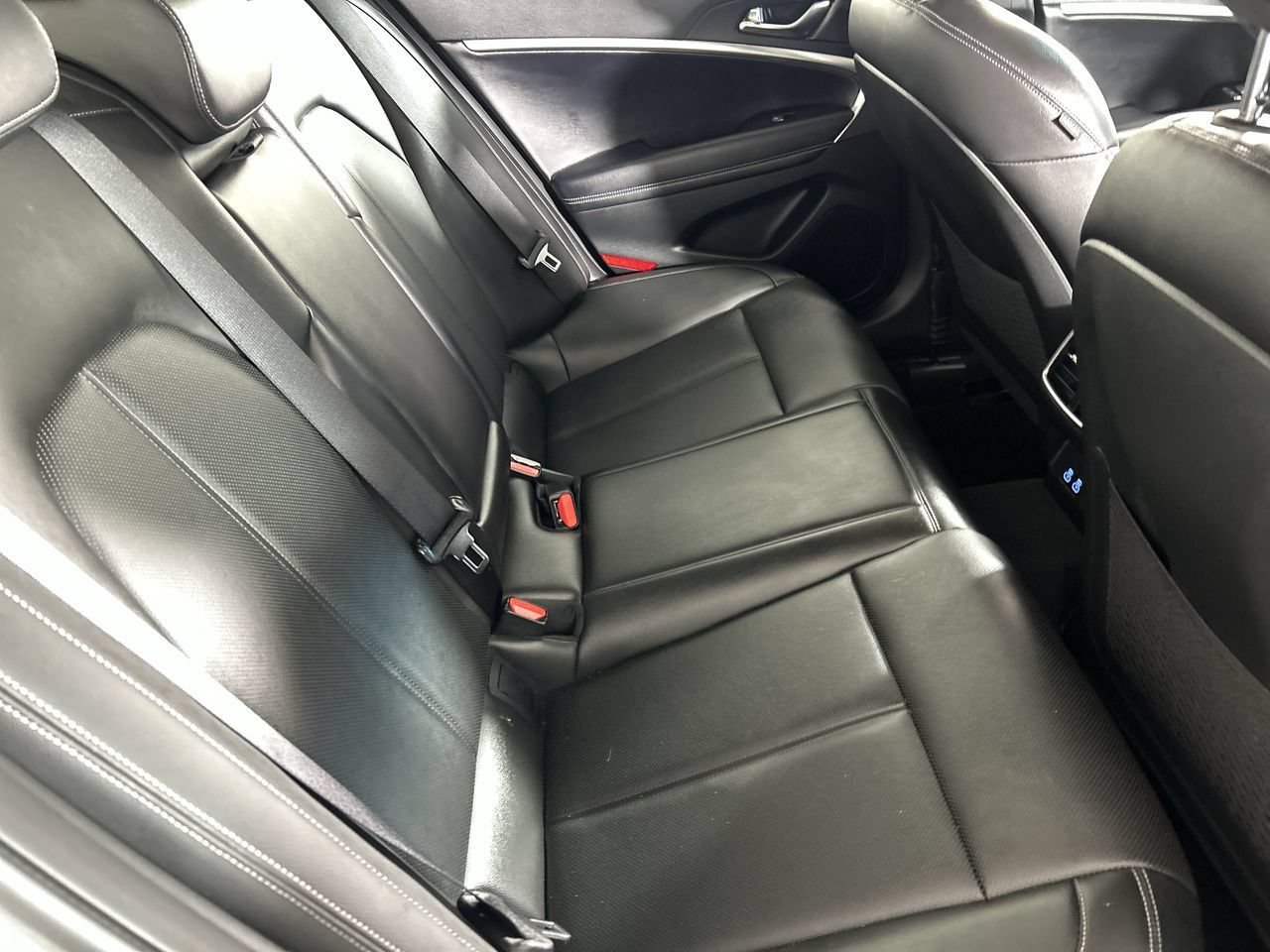Used 2026 Genesis G70 2.5T RWD image 25