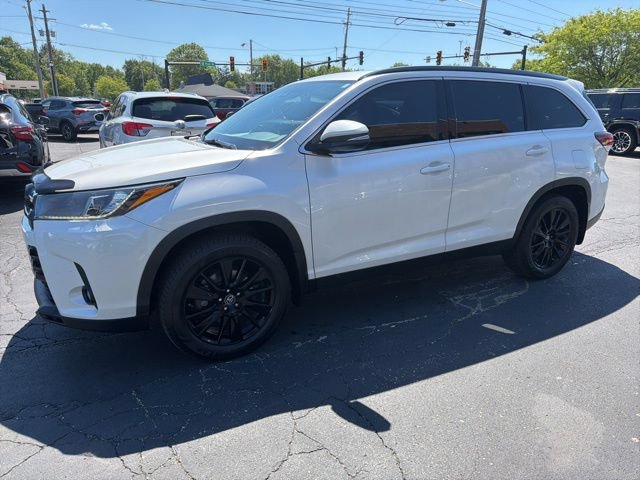 Used 2019 Toyota Highlander AWD V6 image 3