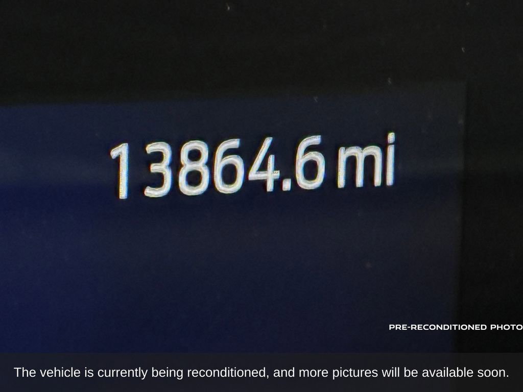 Used 2025 Ford Expedition Platinum w/ Platinum Ultimate Package image 10