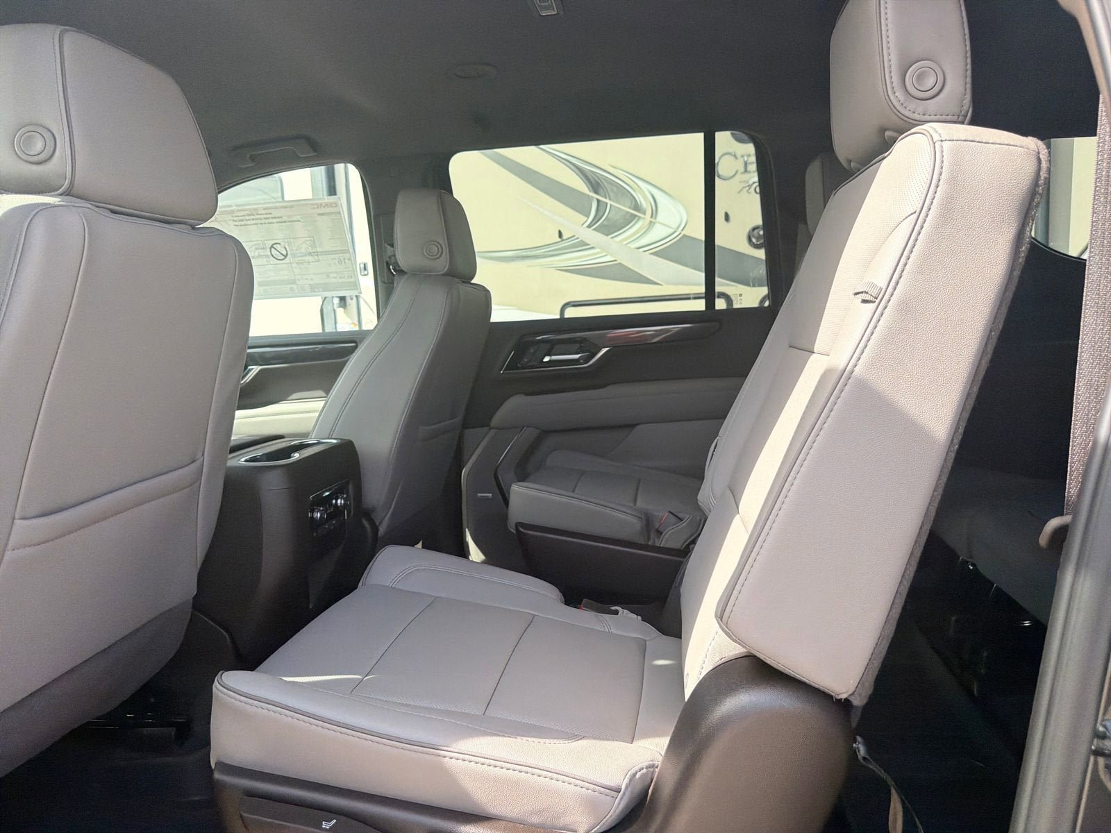 New 2026 GMC Yukon XL Elevation w/ LPO, Get Active Package image 13