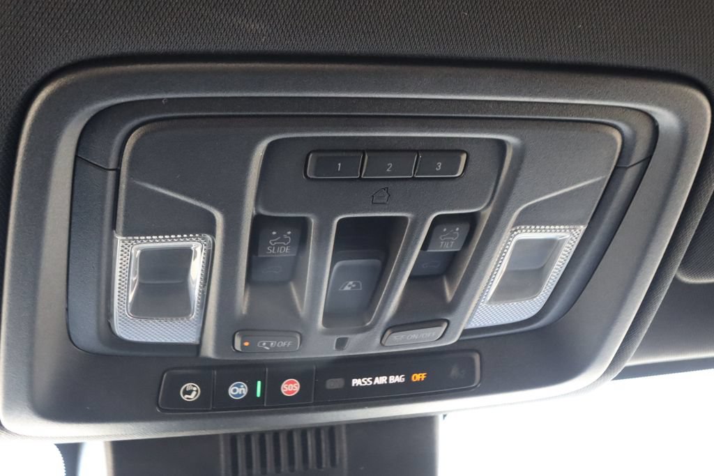 Used 2024 GMC Sierra 1500 AT4 w/ Technology Package AWD/4WD image 30