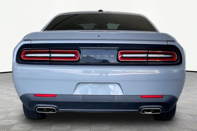 Used 2020 Dodge Challenger SXT RWD image 6