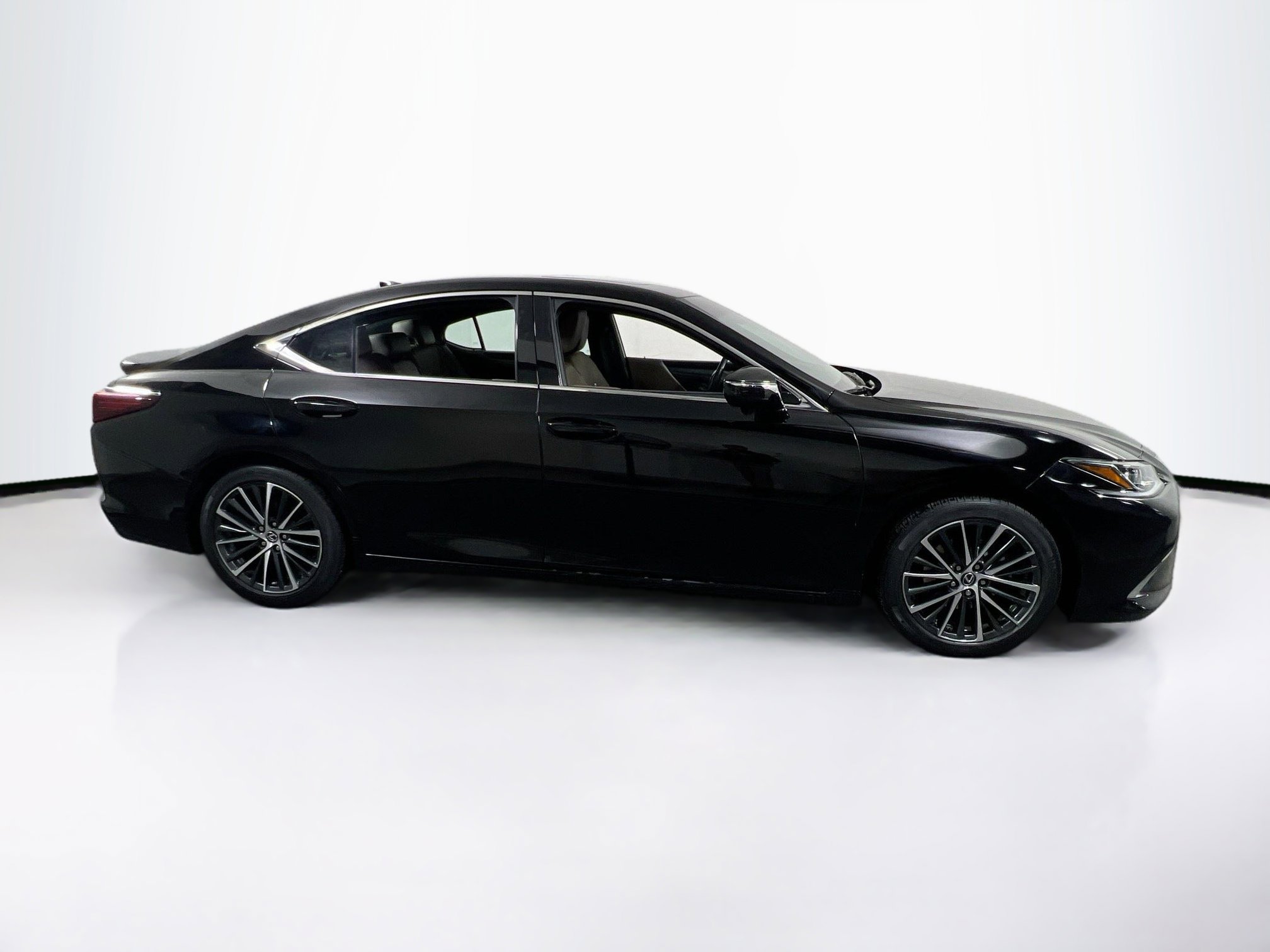 Used 2022 Lexus ES 350 w/ Premium Package image 4