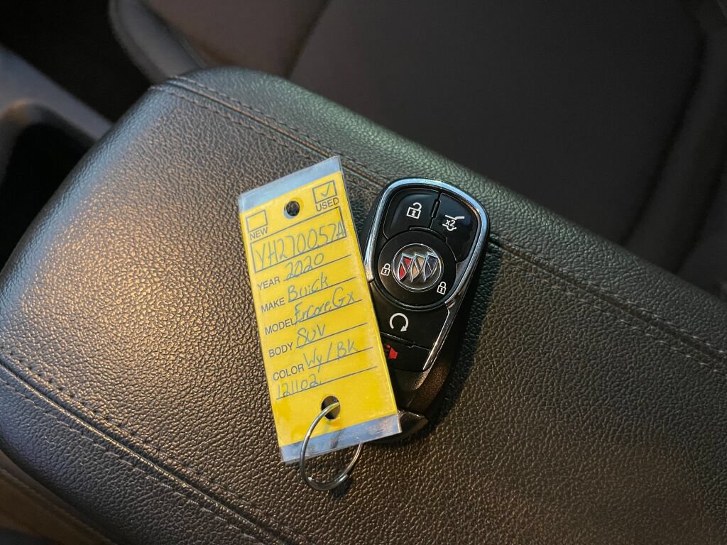 Used 2020 Buick Encore GX Select AWD/4WD image 4