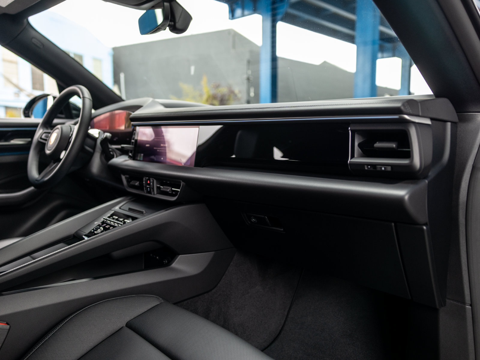 New 2026 Porsche Macan 4 Electric AWD/4WD image 31