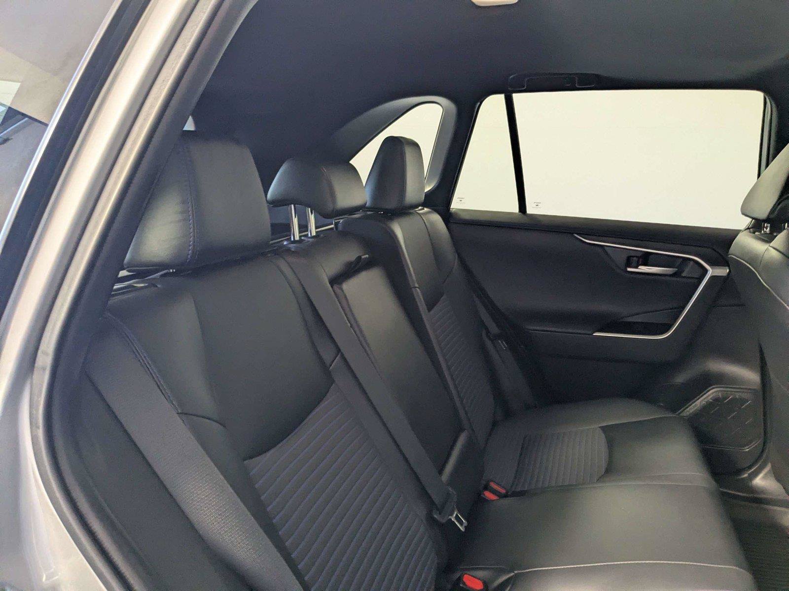 Used 2023 Toyota RAV4 XSE AWD/4WD image 30