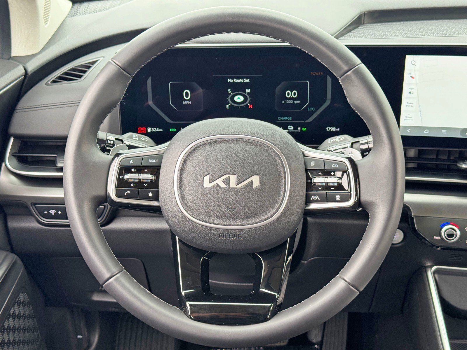 Used 2025 Kia Carnival SX w/ SX Dark Edition Package image 20