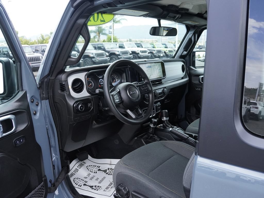 Certified 2026 Jeep Wrangler Sport AWD/4WD image 25