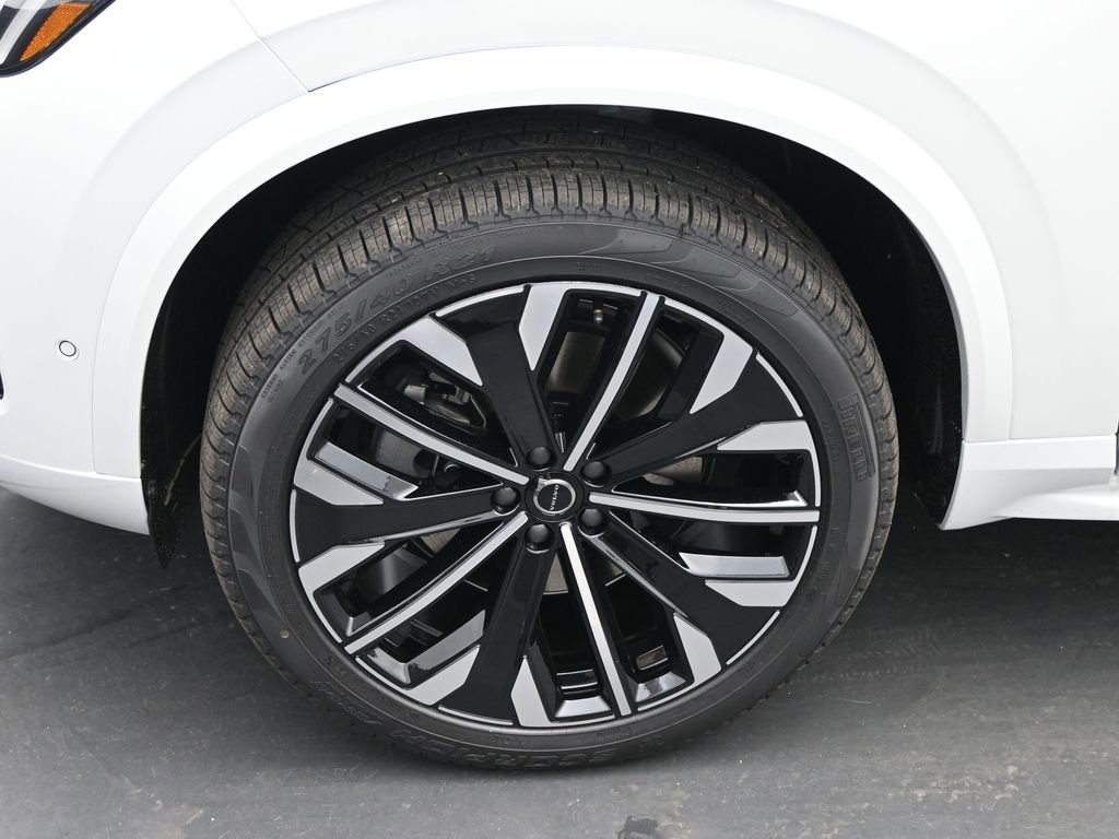 New 2026 Volvo XC90 B6 Ultra w/ Protection Package image 4