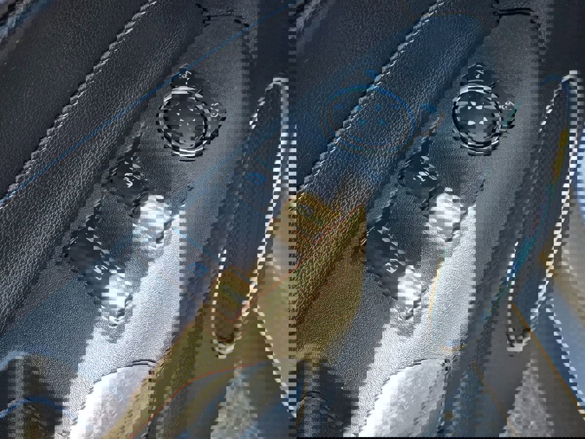 Used 2020 Ford Mustang Premium image 22