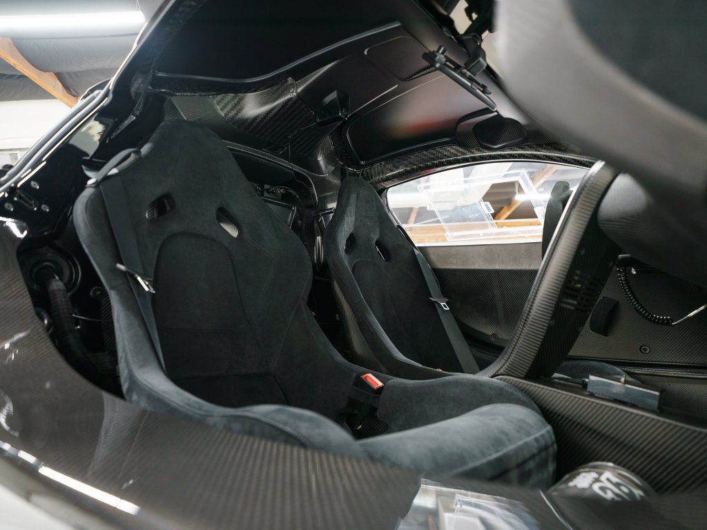 Used 2015 McLaren P1 RWD image 11