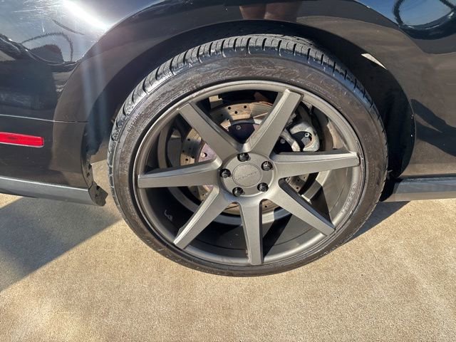 Used 2010 Ford Mustang GT image 17