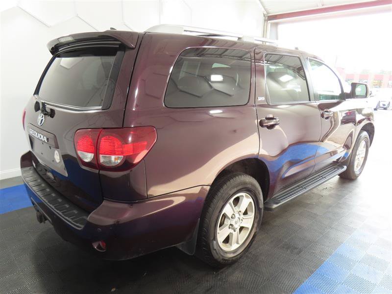 Used 2019 Toyota Sequoia SR5 AWD/4WD image 13