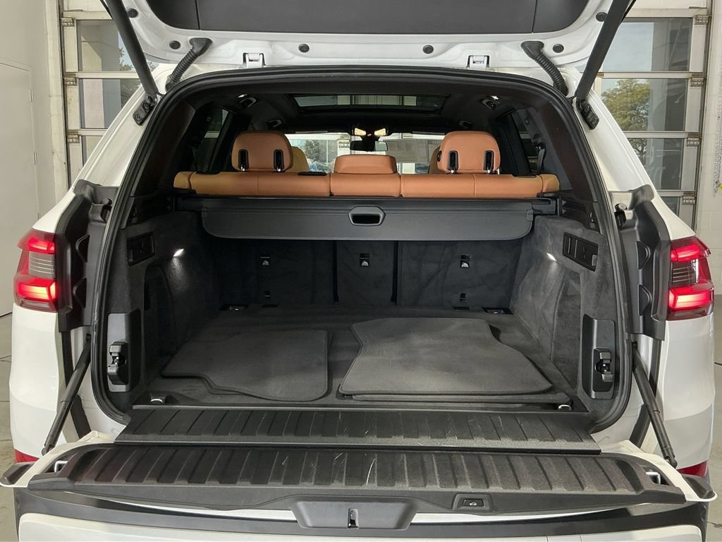 Used 2023 BMW X5 xDrive40i w/ Premium Package AWD/4WD image 26
