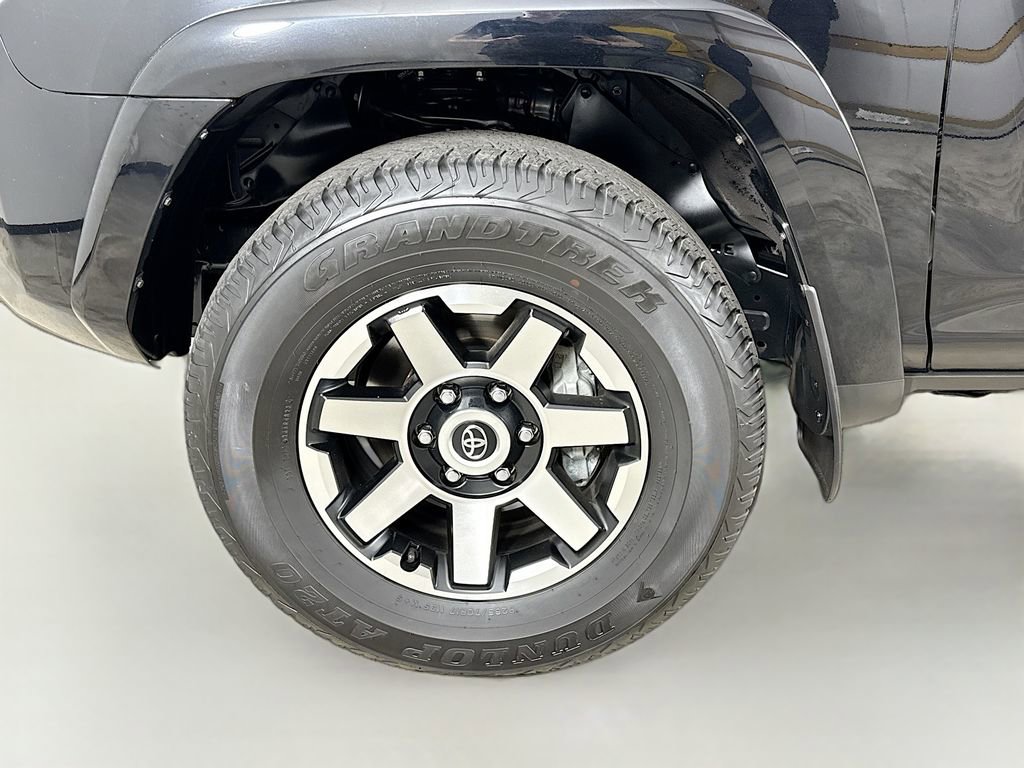 Certified 2019 Toyota 4Runner SR5 image 32