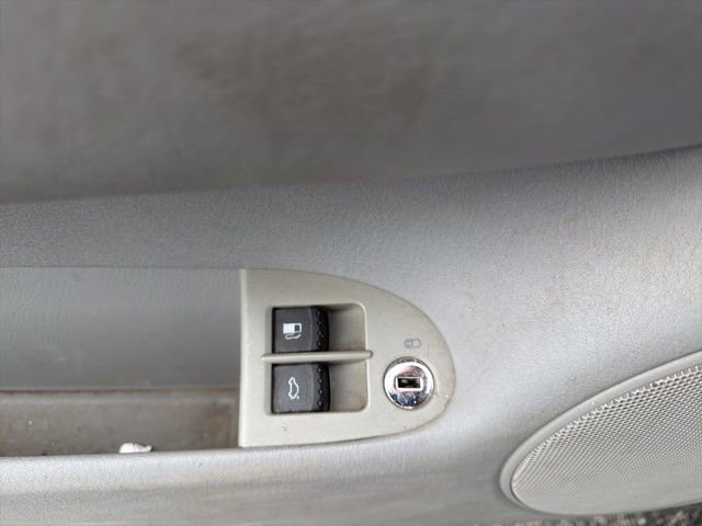 Used 2002 Volkswagen Jetta GLS image 12