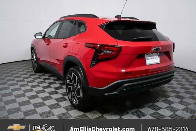 New 2026 Chevrolet Trax RS w/ Sunroof Package FWD image 25