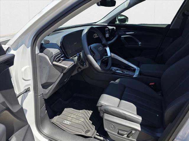 New 2025 Audi Q5 Premium Plus w/ Premium Plus AWD/4WD image 14
