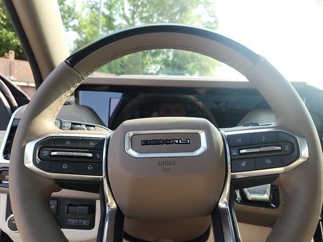 New 2026 GMC Yukon XL Denali w/ Denali Reserve Package AWD/4WD image 15
