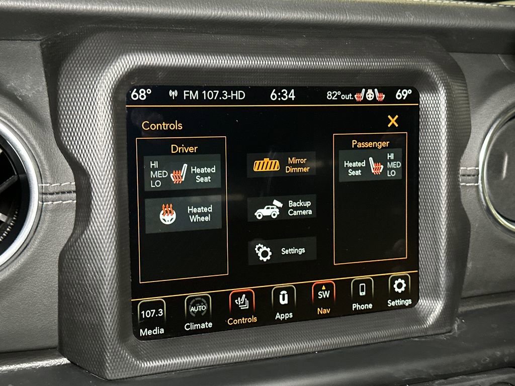 Used 2023 Jeep Wrangler Unlimited Sahara w/ Cold Weather Group AWD/4WD image 28