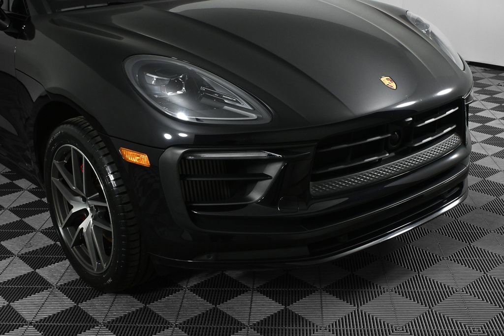 Used 2024 Porsche Macan S w/ Premium Plus Package image 34