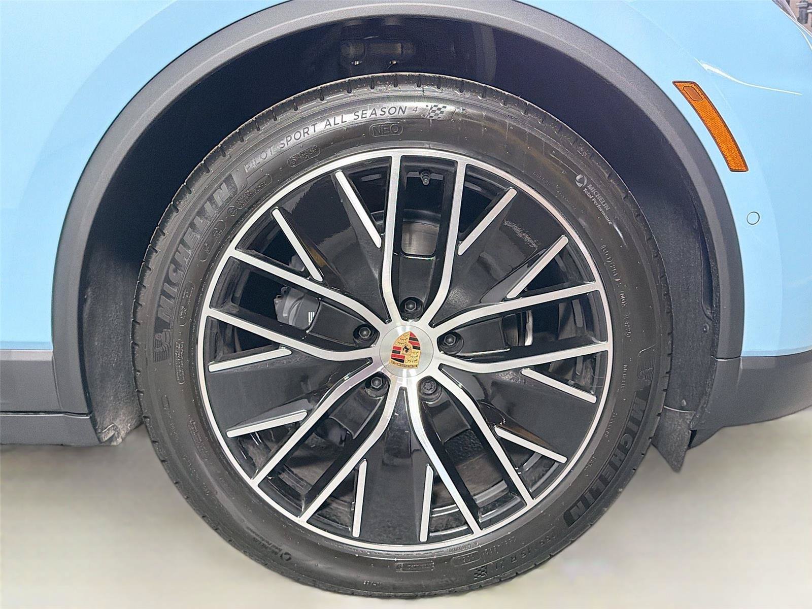 Certified 2026 Porsche Macan Electric RWD image 14