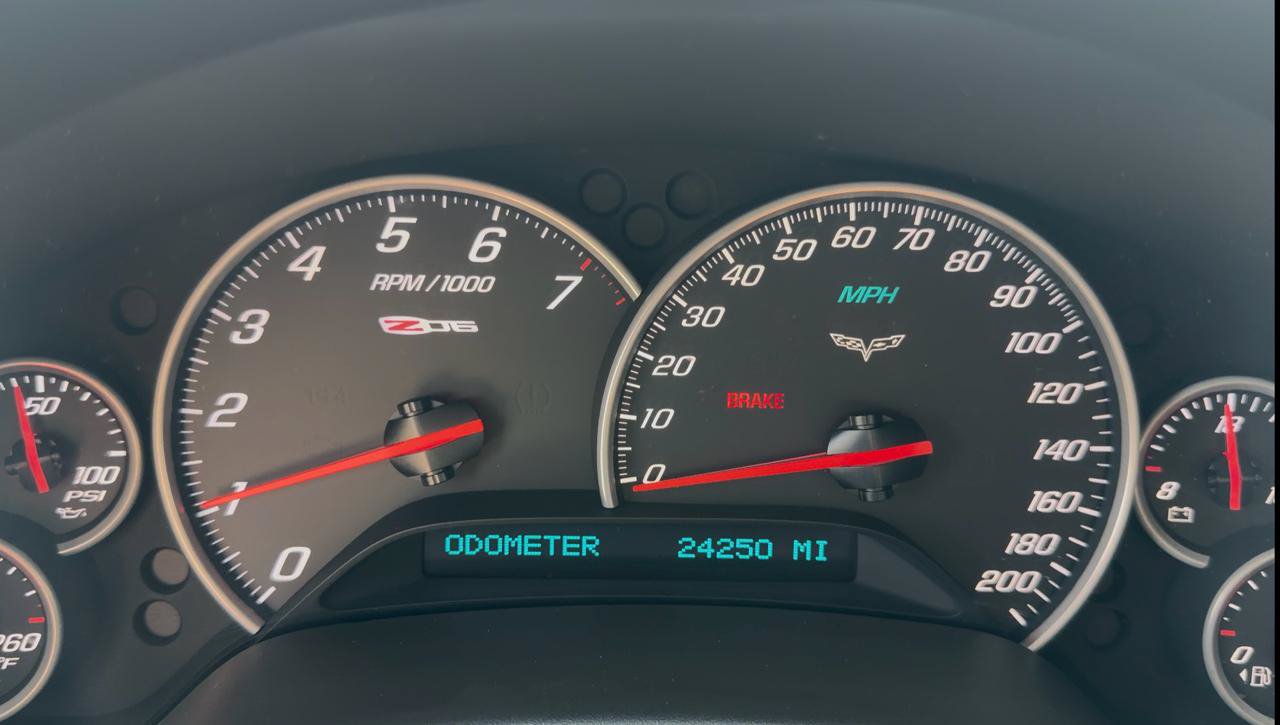 Used 2008 Chevrolet Corvette Z06 w/ Preferred Equipment Group RWD image 18