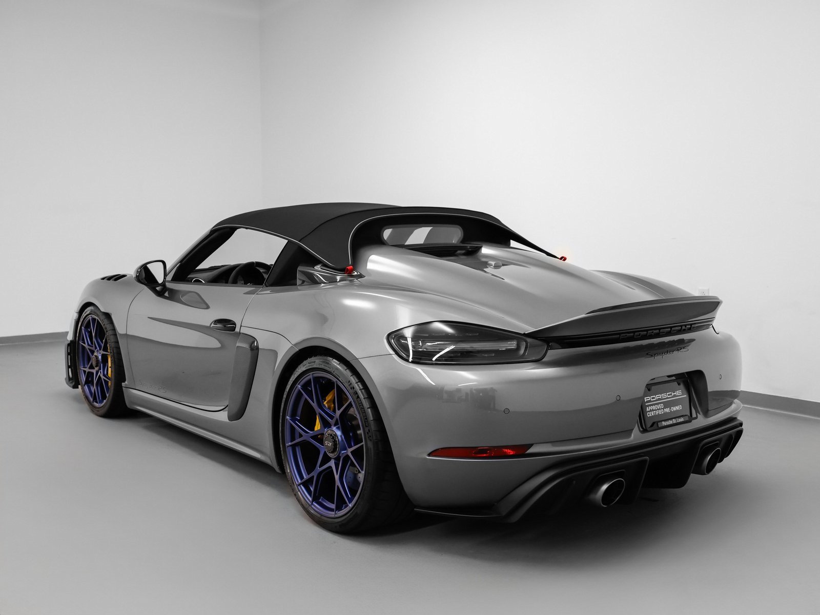 Certified 2025 Porsche 718 Boxster Spyder RS image 3