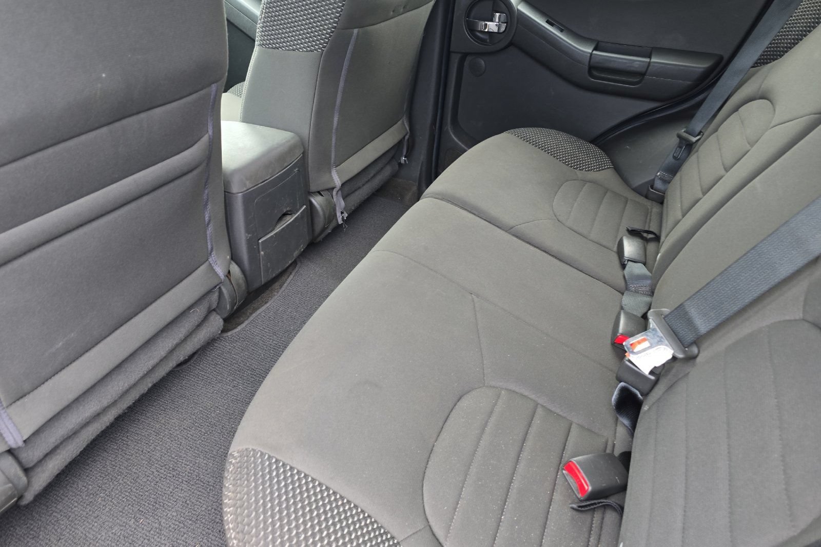 Used 2015 Nissan Xterra PRO-4X AWD/4WD image 9