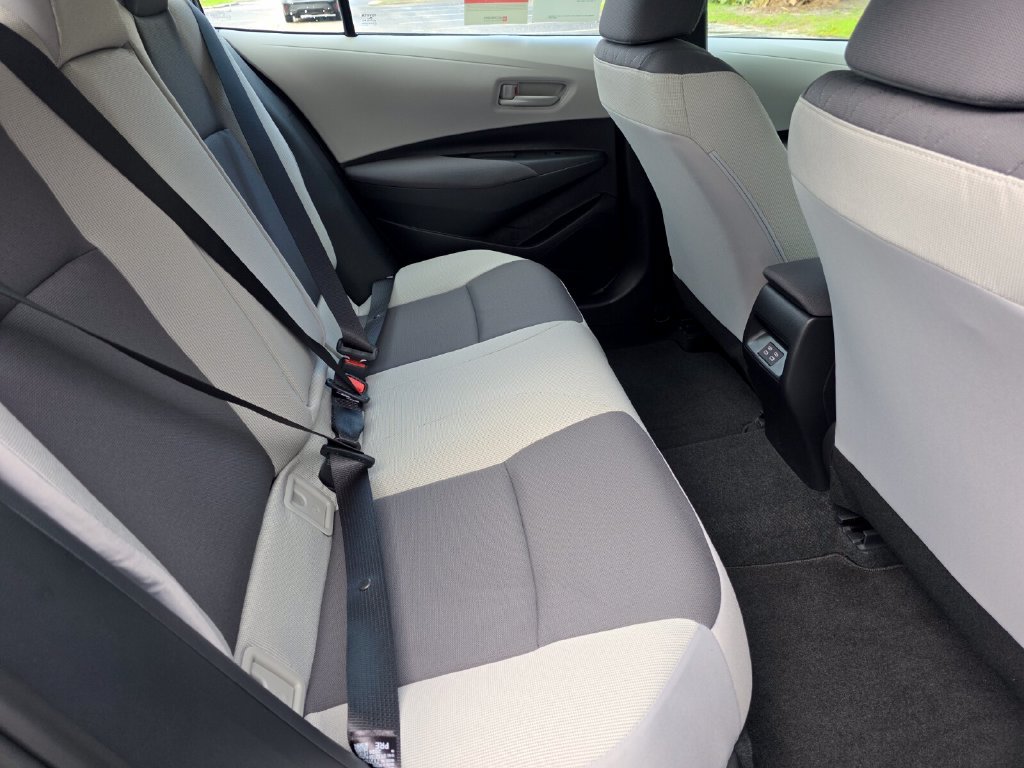 New 2027 Toyota Corolla LE FWD image 17