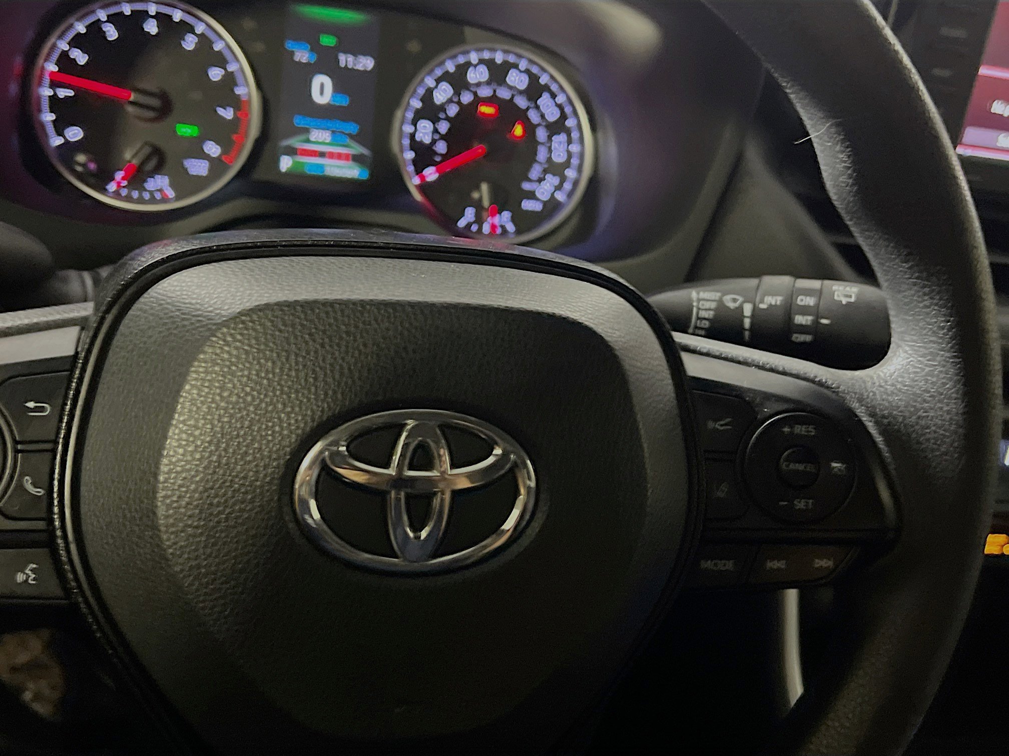 Used 2020 Toyota RAV4 XLE w/ Convenience Package image 20