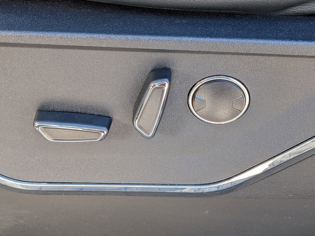 Used 2023 Ford F150 Lariat w/ Equipment Group 502A High image 20