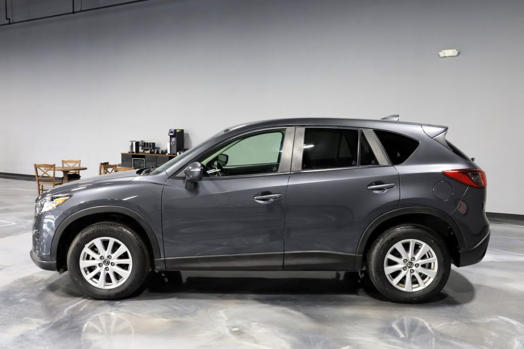 Used 2016 MAZDA CX-5 Touring w/ Bose/Moonroof Package FWD image 4