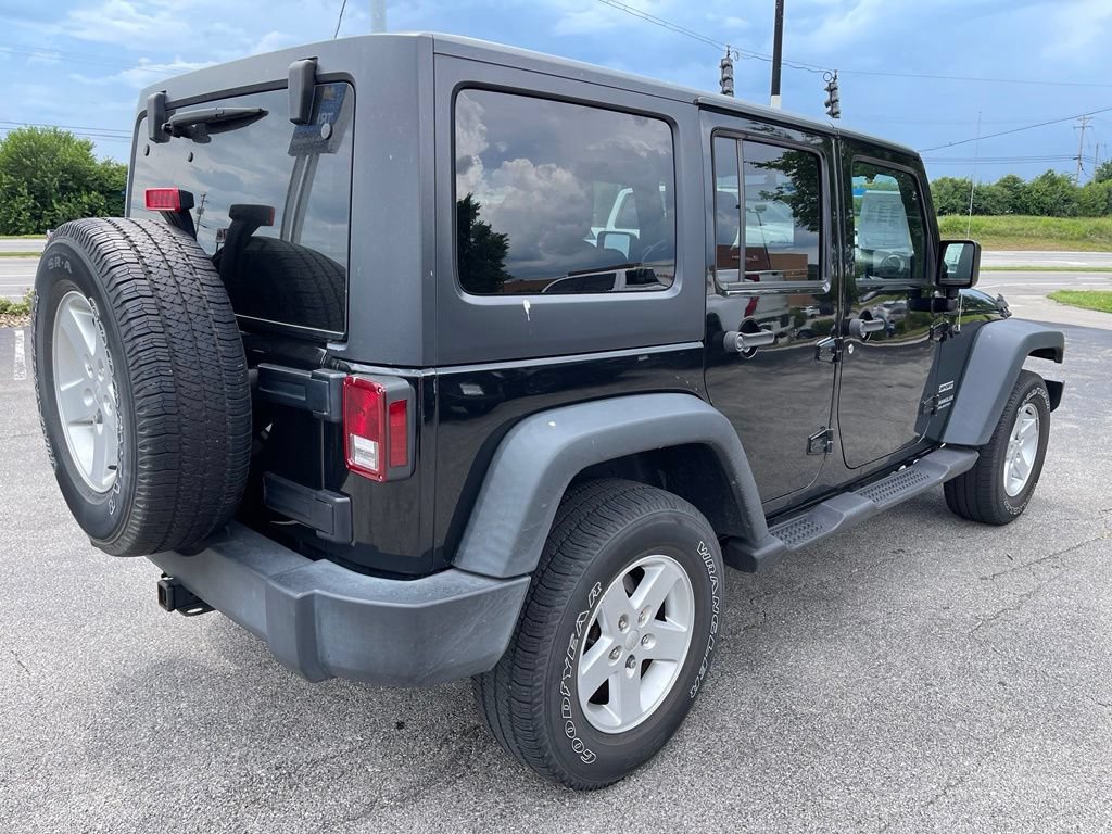 Used 2017 Jeep Wrangler Unlimited Sport w/ Quick Order Package 24S AWD/4WD image 3
