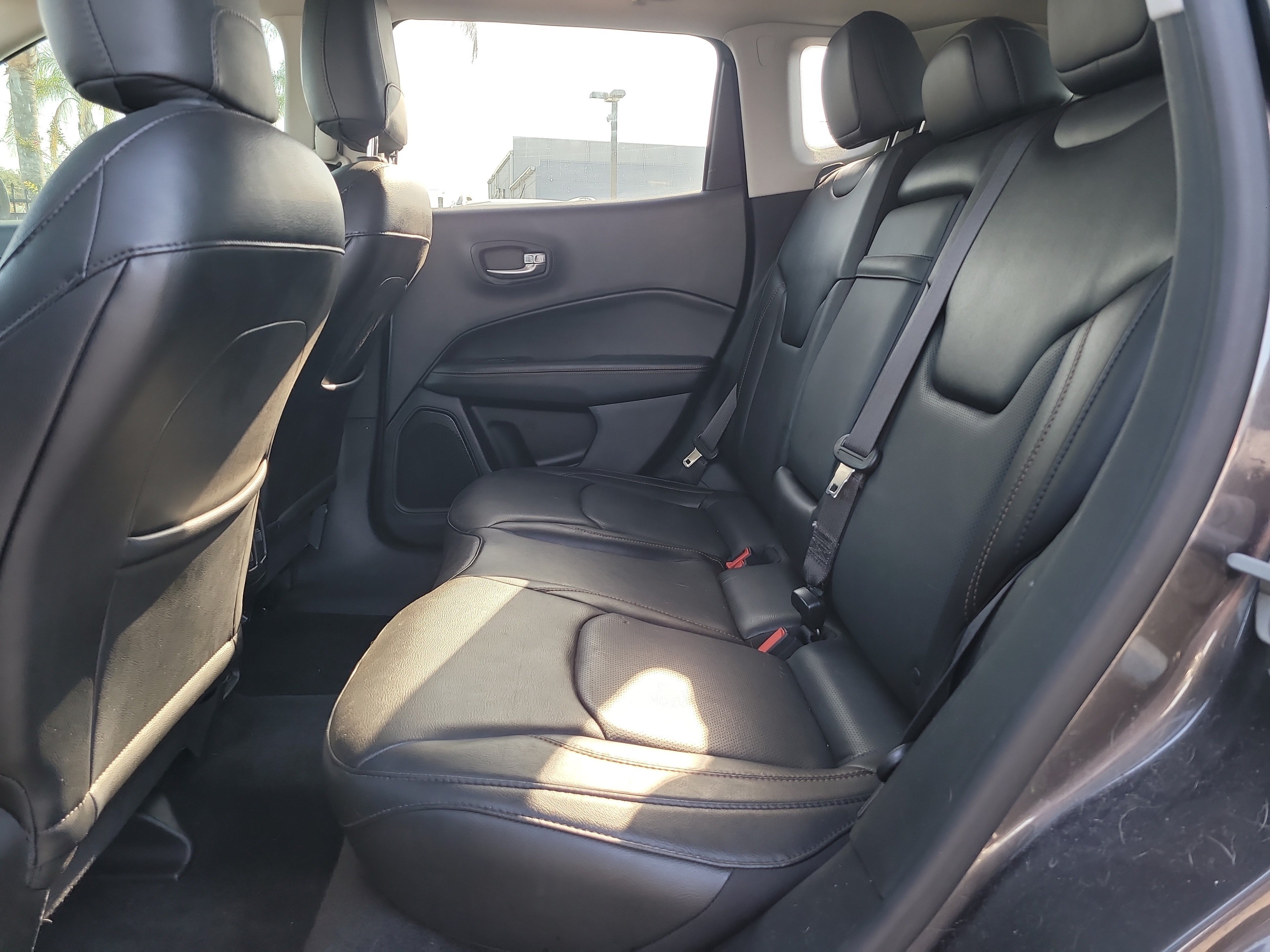 Used 2018 Jeep Compass Limited w/ Navigation Group AWD/4WD image 11