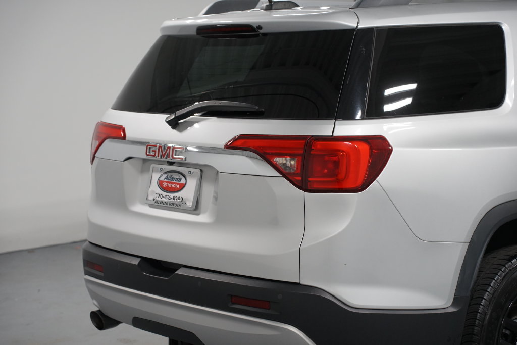 Used 2019 GMC Acadia SLT w/ LPO, Cargo Package FWD image 9