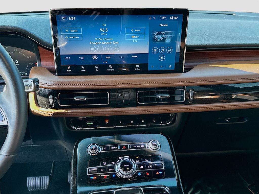 Used 2022 Lincoln Nautilus Reserve w/ Luxury Package image 10