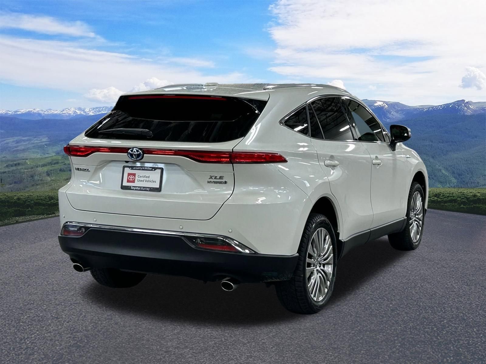 Certified 2021 Toyota Venza XLE w/ Softex Package AWD/4WD image 7