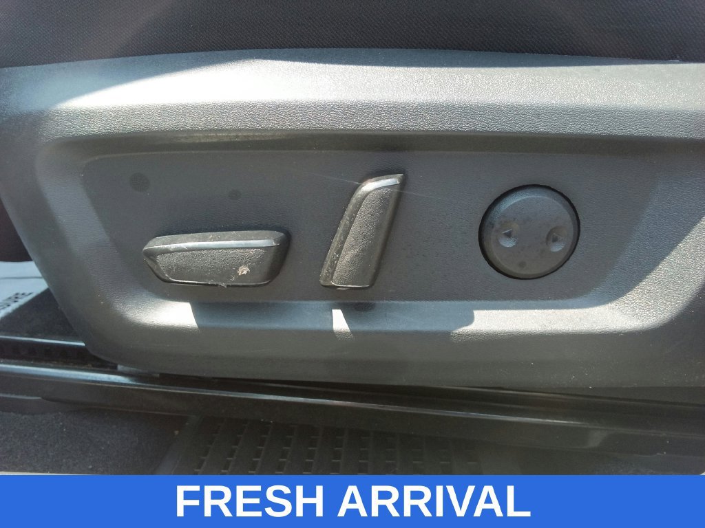 Used 2022 Nissan Rogue SV FWD image 19