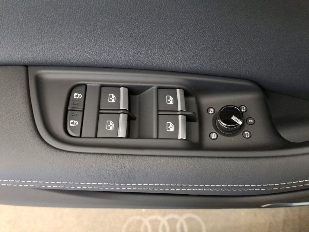 New 2026 Audi Q8 Premium Plus image 18