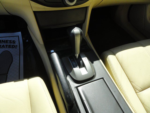 Used 2010 Honda Crosstour EX-L image 16