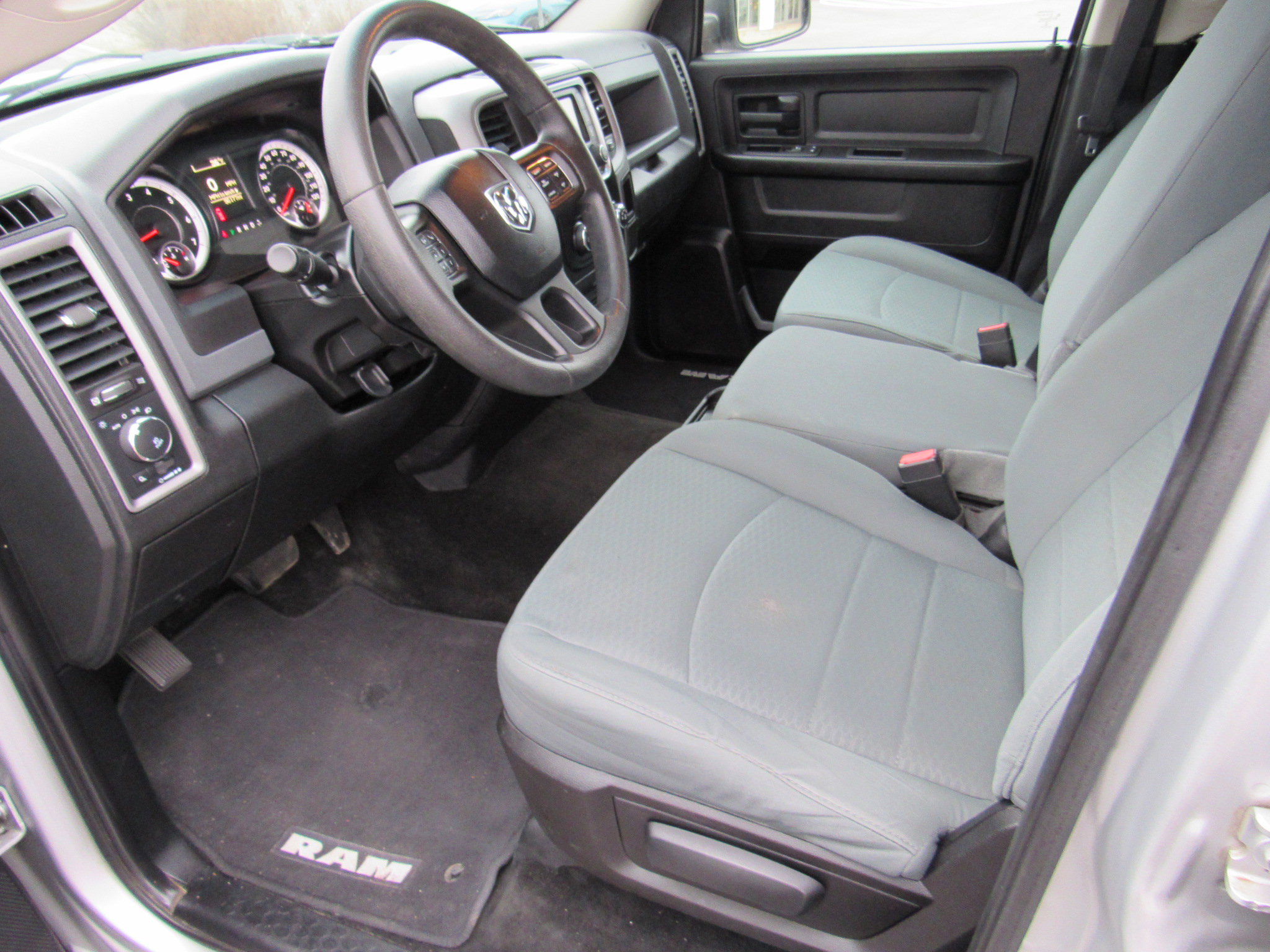 Used 2015 RAM 1500 Express image 14