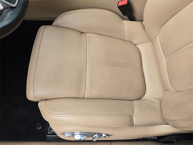 Used 2020 Porsche Macan image 13