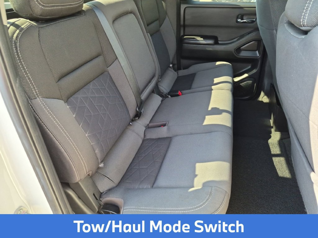 Used 2025 Nissan Frontier SV w/ SV Convenience Package RWD image 31