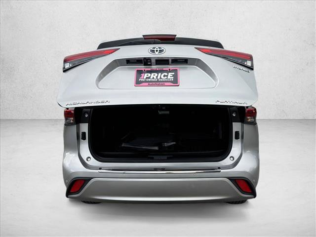 Certified 2020 Toyota Highlander Platinum AWD/4WD image 7