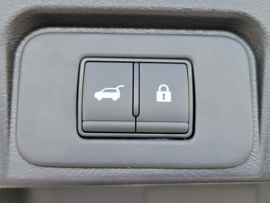 New 2025 Nissan Rogue SL image 15